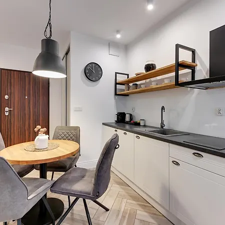 Aura III Apartments & Free Parking By Downtown Apartments Danzig Zimmer foto