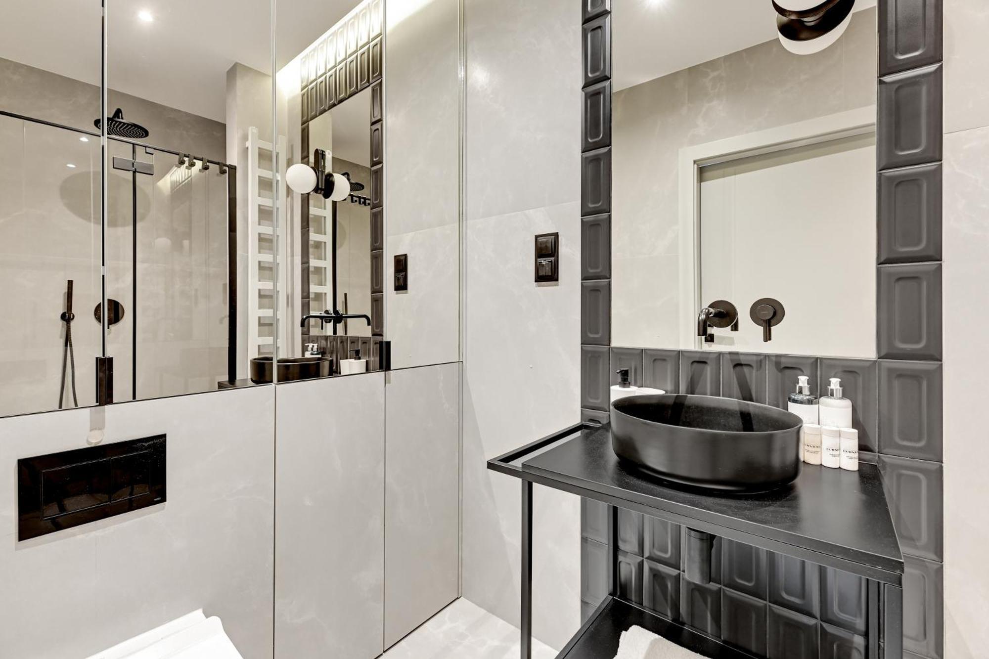 Aura Iii & Free Parking By Downtown Apartmán *